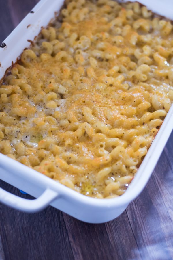 Copycat Costco Mac and Cheese Recipe - Simply Side Dishes