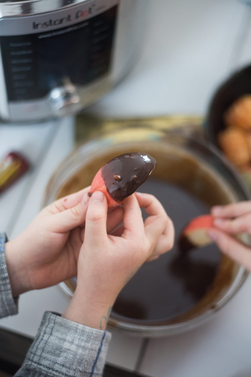 Instant Pot Chocolate Fondue: Silky & Decadent