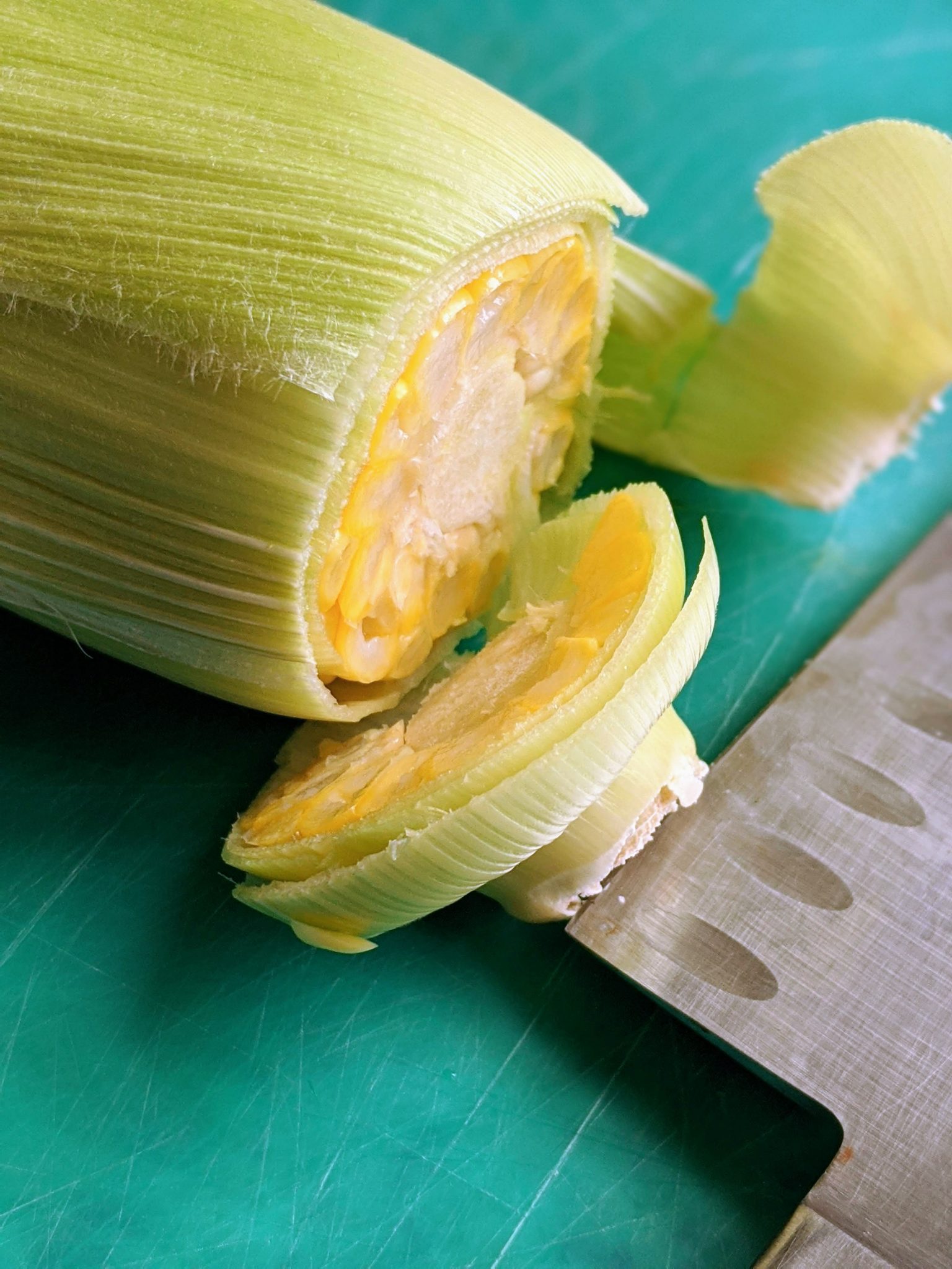 Easy Microwave Corn on the Cob Shuck on and Shuck Off Instructions