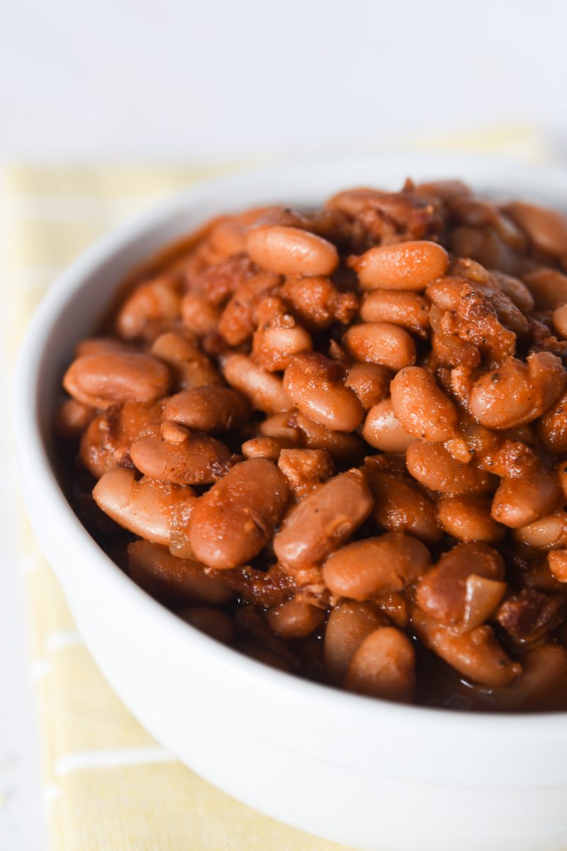 Crockpot Pinto Baked Beans: Savory & Hearty