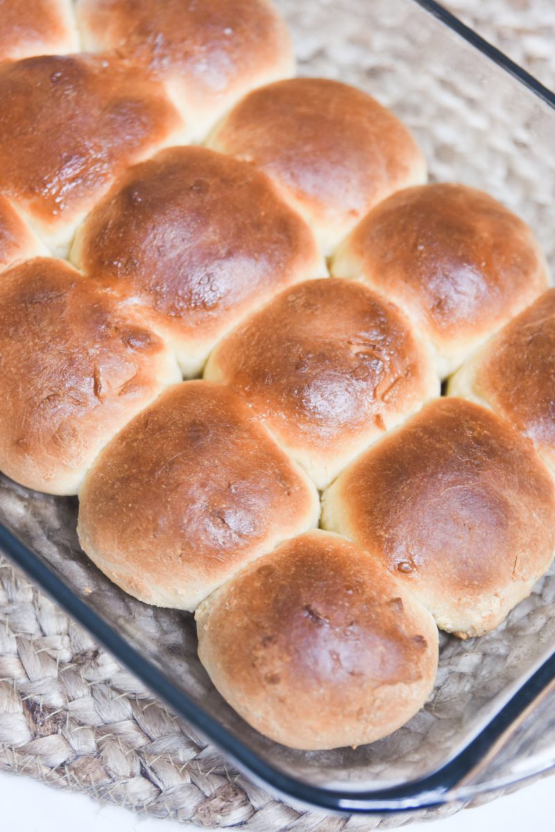 Easy Yeast Dinner Rolls Fluffy and Delicious!