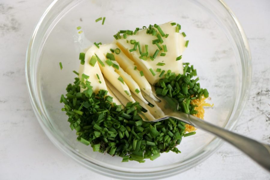 butter with chives and garlic