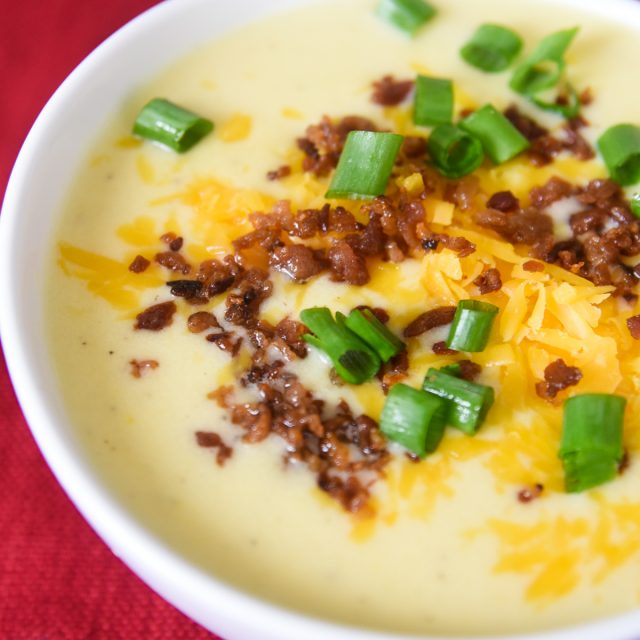 Copycat Longhorn Steakhouse Loaded Potato Soup