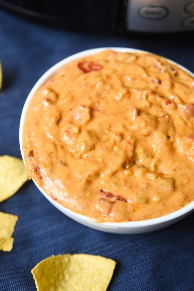 Easy Crock Pot Queso Dip Recipe