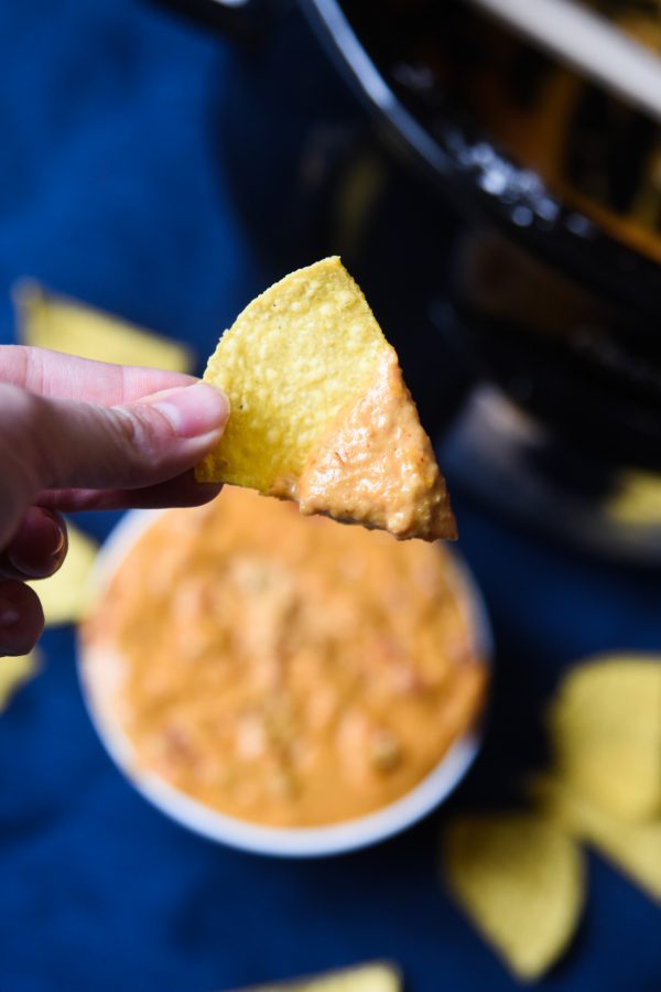 Easy Crock Pot Queso Dip Recipe