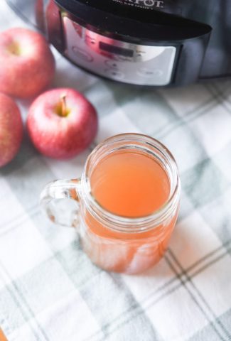 apple cider with apples