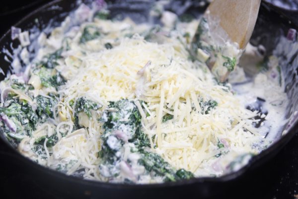 spinach and artichoke dip with cheese