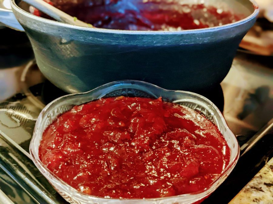 bowl of cranberry sauce