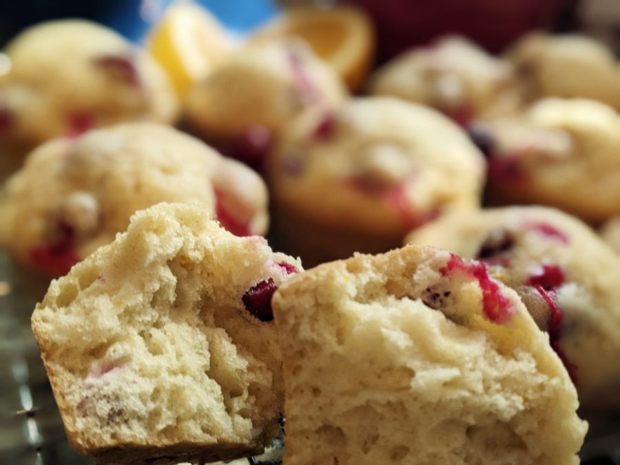 fluffy cranberry muffins