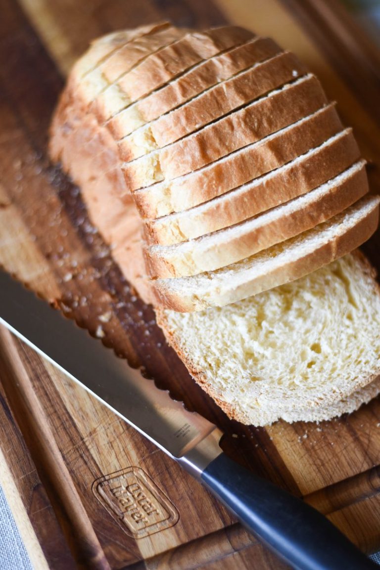 overview picture of brioche bread bread machine