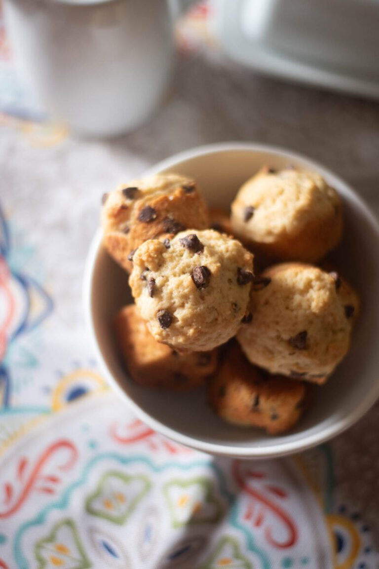 mini chocolate chip muffins