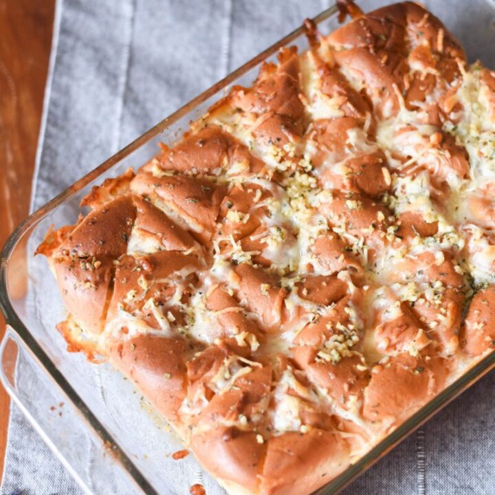 hawaiian roll cheesy bread