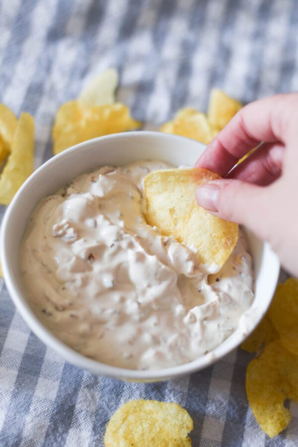 how to make sour cream and onion dip